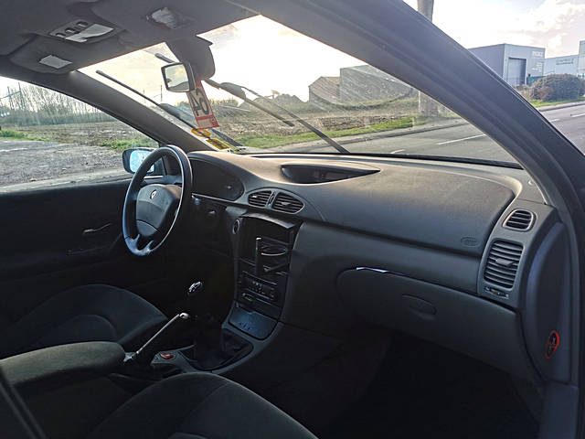 RENAULT Laguna II Berline (BG) 1.8 i 16V 120cv 