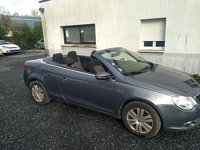 VOLKSWAGEN EOS 2009