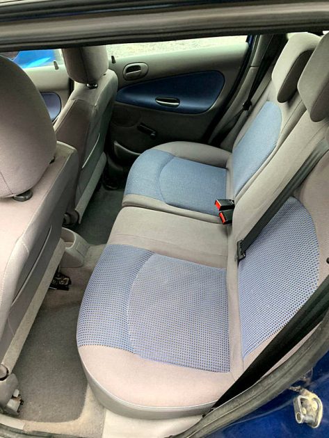 PEUGEOT 206 2004