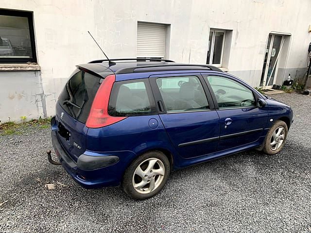 PEUGEOT 206 2004